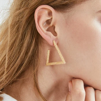 AENSOA Vintage Gold Color Geometric Triangle Hoop Earrings Statement Metal Big Loop Earrings for Women Girl Fashion Jewelry Gift
AENSOA Vintage Gold Color Geometric Triangle Hoop Earrings Statement Metal Big Loop Earrings for Women Girl Fashion Jewelry Gift