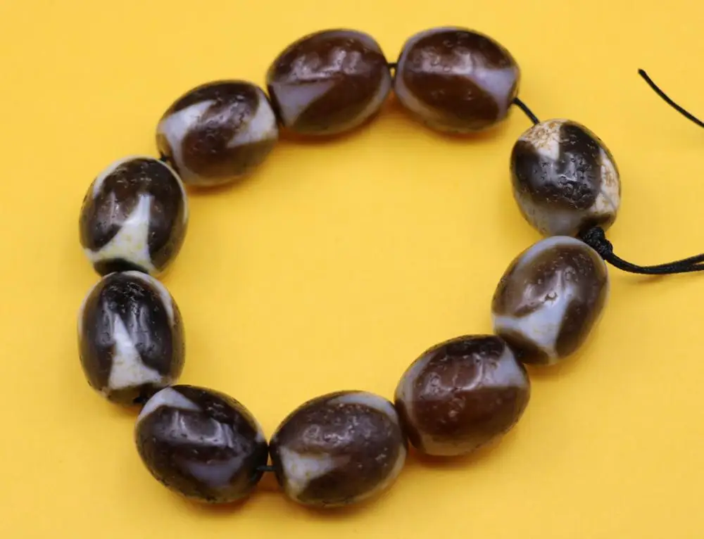 A Set 10 Magic Tibetan Old Agate Sharp Tiger Tooth Daluo dZi Bead Amulet For DIY LKbrother Sauces 59MM
A Set 10 Magic Tibetan Old Agate Sharp Tiger Tooth Daluo dZi Bead Amulet For DIY LKbrother Sauces 59MM