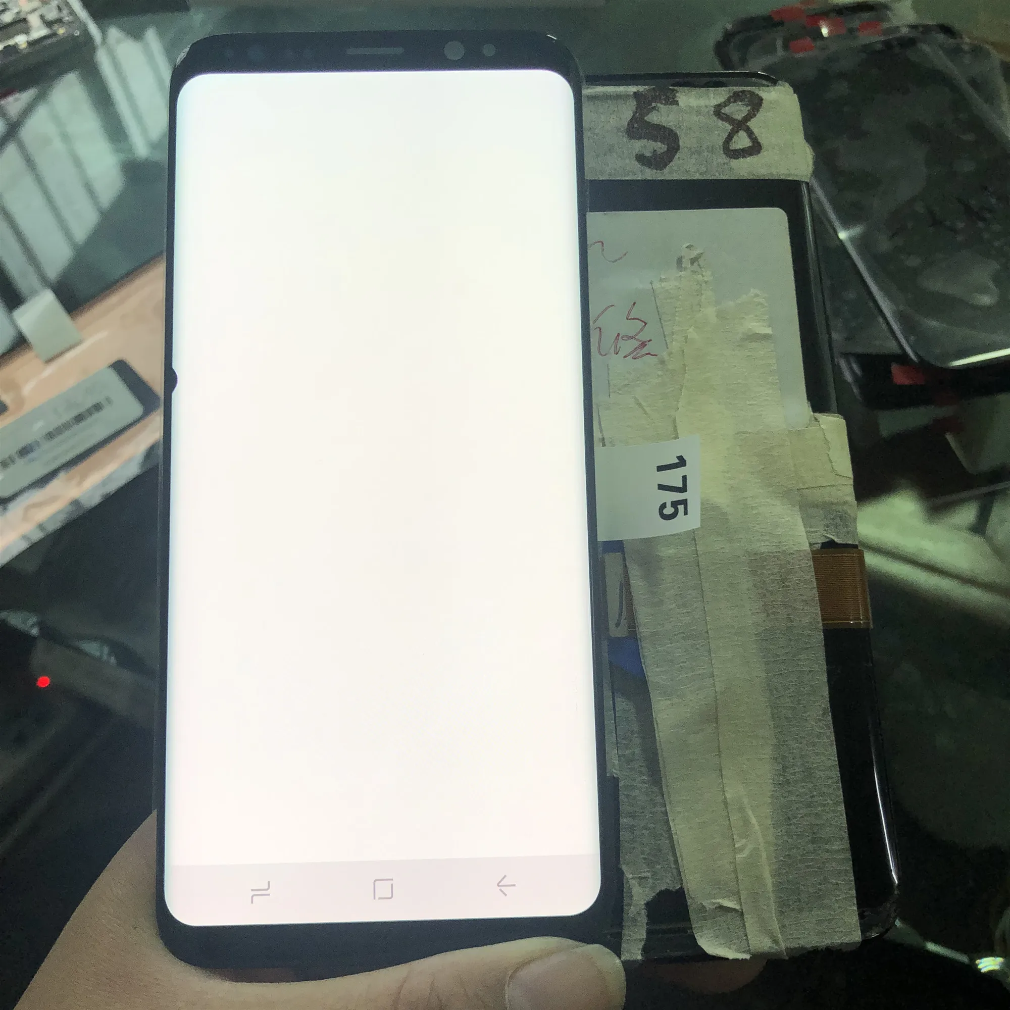 100% Original Super Amoled LCD For Samsung S8 G950 G950U G950F Display Touch Screen Digitizer Assembly With Frame With Black Dot
100% Original Super Amoled LCD For Samsung S8 G950 G950U G950F Display Touch Screen Digitizer Assembly With Frame With Black Dot