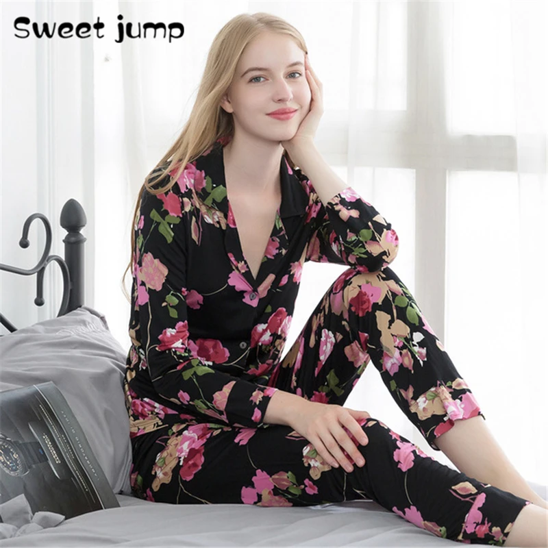 Valentine's Gift Sexy Silk Pajamas Set Fashion Women's Loose Large Size Long Sleeve Two-Piece Mulberry Silk Casual Homewear
Valentine's Gift Sexy Silk Pajamas Set Fashion Women's Loose Large Size Long Sleeve Two-Piece Mulberry Silk Casual Homewear