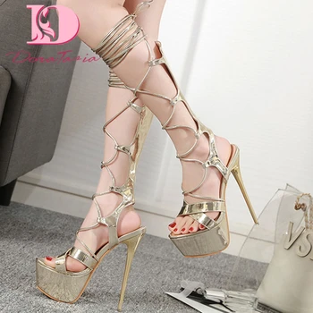 Dora Tasia 2020 Hot Sale Large Size 43 Rome Women Sandals Thin Heels Peep Toe Platform cross-tied Pumps Summer Party Woman Shoes
Dora Tasia 2020 Hot Sale Large Size 43 Rome Women Sandals Thin Heels Peep Toe Platform cross-tied Pumps Summer Party Woman Shoes