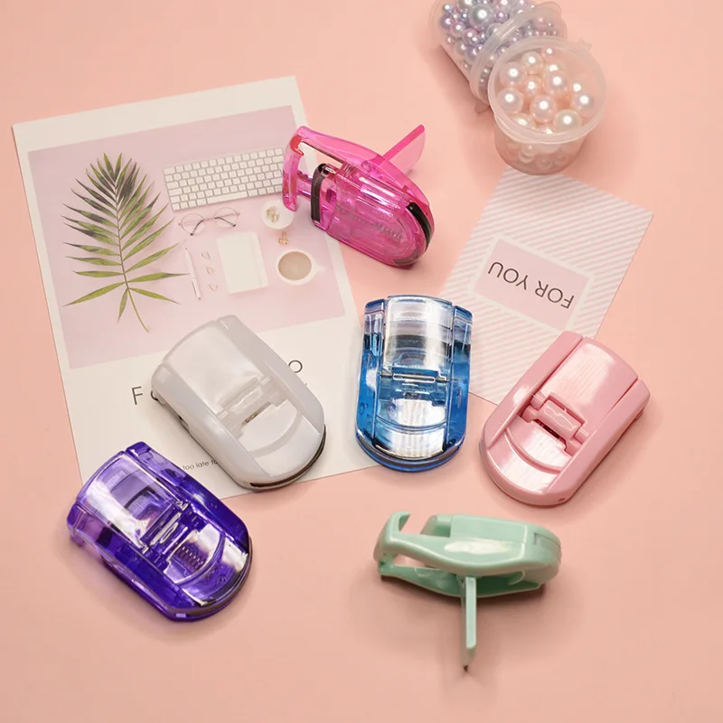 Professional Mini Eyelash Curler Portable Eye Lashes Curling Eyelash Clip Cosmetic Makeup Tools Accessories
Professional Mini Eyelash Curler Portable Eye Lashes Curling Eyelash Clip Cosmetic Makeup Tools Accessories