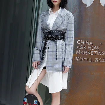 Joker Grid Small Suit Coat Female Beggar Burr Metal Ring Splicing Small Suit Female
Joker Grid Small Suit Coat Female Beggar Burr Metal Ring Splicing Small Suit Female