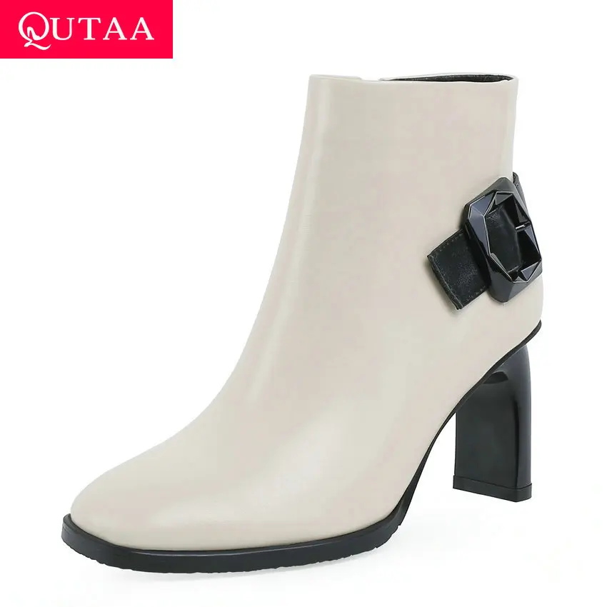 QUTAA 2020 Square Toe Buckle Zipper Concise Autumn Winter Ankle Boots Cow Leather Fashion Square High Heel Women Shoes Size34-43
QUTAA 2020 Square Toe Buckle Zipper Concise Autumn Winter Ankle Boots Cow Leather Fashion Square High Heel Women Shoes Size34-43