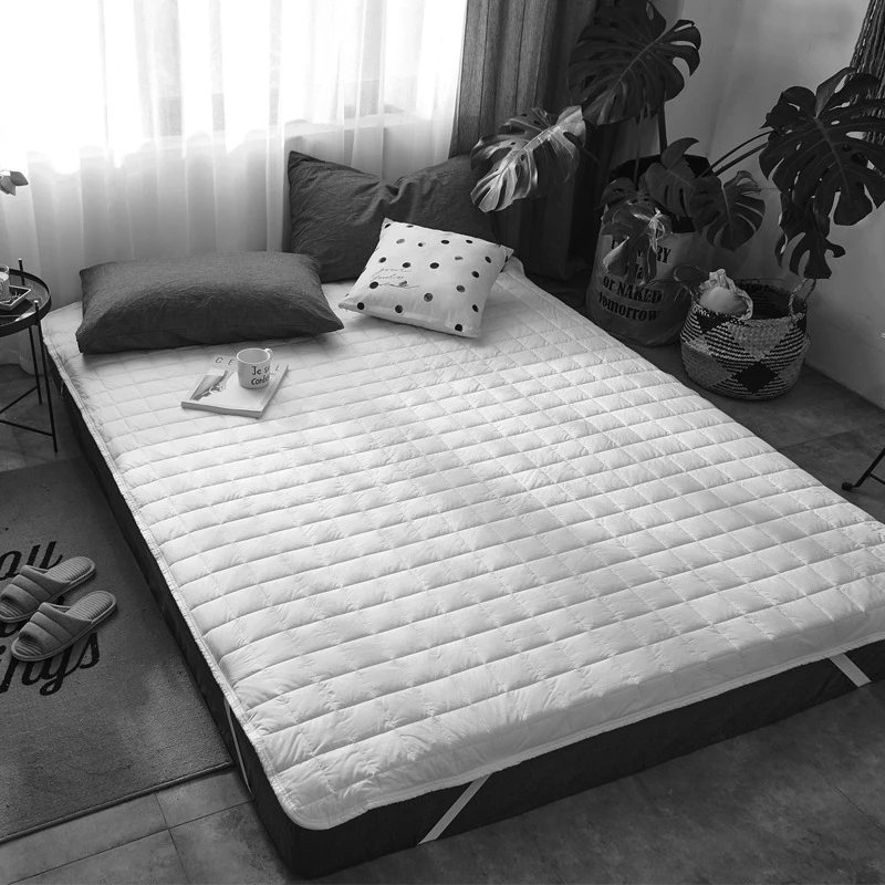 Bed Sheet For Mattress Protector Bed Mat Cushion Foldable Pad With Band Bedroom Soft Bedding High Quality
Bed Sheet For Mattress Protector Bed Mat Cushion Foldable Pad With Band Bedroom Soft Bedding High Quality