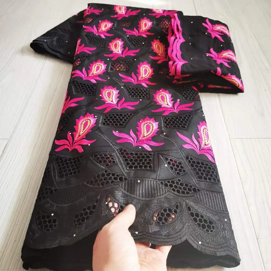 Новейшая швейцарская вуаль, кружевная ткань, хлопковая кружевная вышивка, Высококачественная африканская французская кружевная ткань для свадьбы 5 + 2 ярда/лот KYC21103 
Новейшая швейцарская вуаль, кружевная ткань, хлопковая кружевная вышивка, Высококачественная африканская французская кружевная ткань для свадьбы 5 + 2 ярда/лот KYC21103