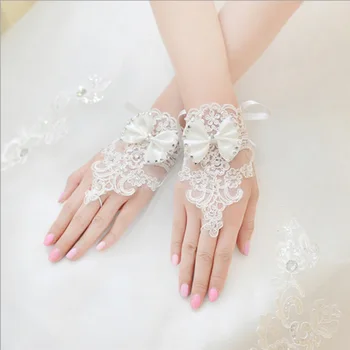 Korean Style Lace Rhinestone Bridal Gloves Bow Short Fingerless Gloves For Marriage Wedding Accessories Перчатки Прозрачные
Korean Style Lace Rhinestone Bridal Gloves Bow Short Fingerless Gloves For Marriage Wedding Accessories Перчатки Прозрачные