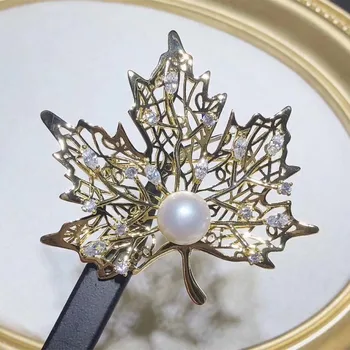 Korea high-end accessories microscope shining zircon freshwater pearl brooches leaves pin female maple leaf brooch suit
Korea high-end accessories microscope shining zircon freshwater pearl brooches leaves pin female maple leaf brooch suit