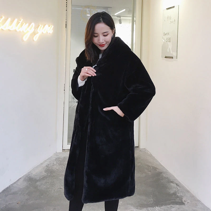 Winter Women High Quality Faux Mink Fur Coat Luxury Long Clothes Loose Lapel OverCoat Thick Warm Plus Size Female Plush Coats
Winter Women High Quality Faux Mink Fur Coat Luxury Long Clothes Loose Lapel OverCoat Thick Warm Plus Size Female Plush Coats