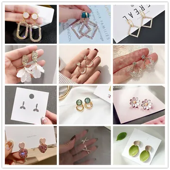2020 new earrings Square love crystal Korean temperament hypoallergenic Tiny Fashion Simple exquisite High Quality Earrings 
2020 new earrings Square love crystal Korean temperament hypoallergenic Tiny Fashion Simple exquisite High Quality Earrings