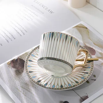 6pcs Luxury Ceramic Coffee Cup with Spoon European Simple High Quality Porcelain Afternoon Tea Cups Kitchen Drinkware DA60BYD
6pcs Luxury Ceramic Coffee Cup with Spoon European Simple High Quality Porcelain Afternoon Tea Cups Kitchen Drinkware DA60BYD