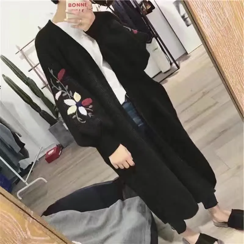 Autumn And Winter Handmade Embroidery Embroidered Lantern Sleeve Sweater Mid-length Pocket Cardigan Coat Loose-Fit Korean-style
Autumn And Winter Handmade Embroidery Embroidered Lantern Sleeve Sweater Mid-length Pocket Cardigan Coat Loose-Fit Korean-style