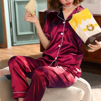 Short Sleeve Shirt Pants Pyjama Femme Nightwear Set 2020 Satin Pajama Sleepwear Women 2 Pieces Fashion Faux Silk Pijama Mujer
Short Sleeve Shirt Pants Pyjama Femme Nightwear Set 2020 Satin Pajama Sleepwear Women 2 Pieces Fashion Faux Silk Pijama Mujer
