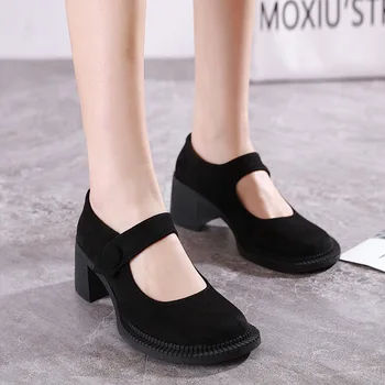 2020 New Retro Pumps Women Round Toe Thick High Heels Mary Jane Shoes Student 2 Style Flock Patent Leather Single Shoes
2020 New Retro Pumps Women Round Toe Thick High Heels Mary Jane Shoes Student 2 Style Flock Patent Leather Single Shoes