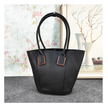 Messenger bag luxury handbags women bags designer Big capacity Gamystye Women Bags Design Women handbag Genuine leather bags
Messenger bag luxury handbags women bags designer Big capacity Gamystye Women Bags Design Women handbag Genuine leather bags