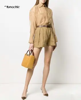 LUNACHIC Runway 2020 High-end fashion brand temperament lapel double pocket retro elegant small yellow grid silk shirt
LUNACHIC Runway 2020 High-end fashion brand temperament lapel double pocket retro elegant small yellow grid silk shirt