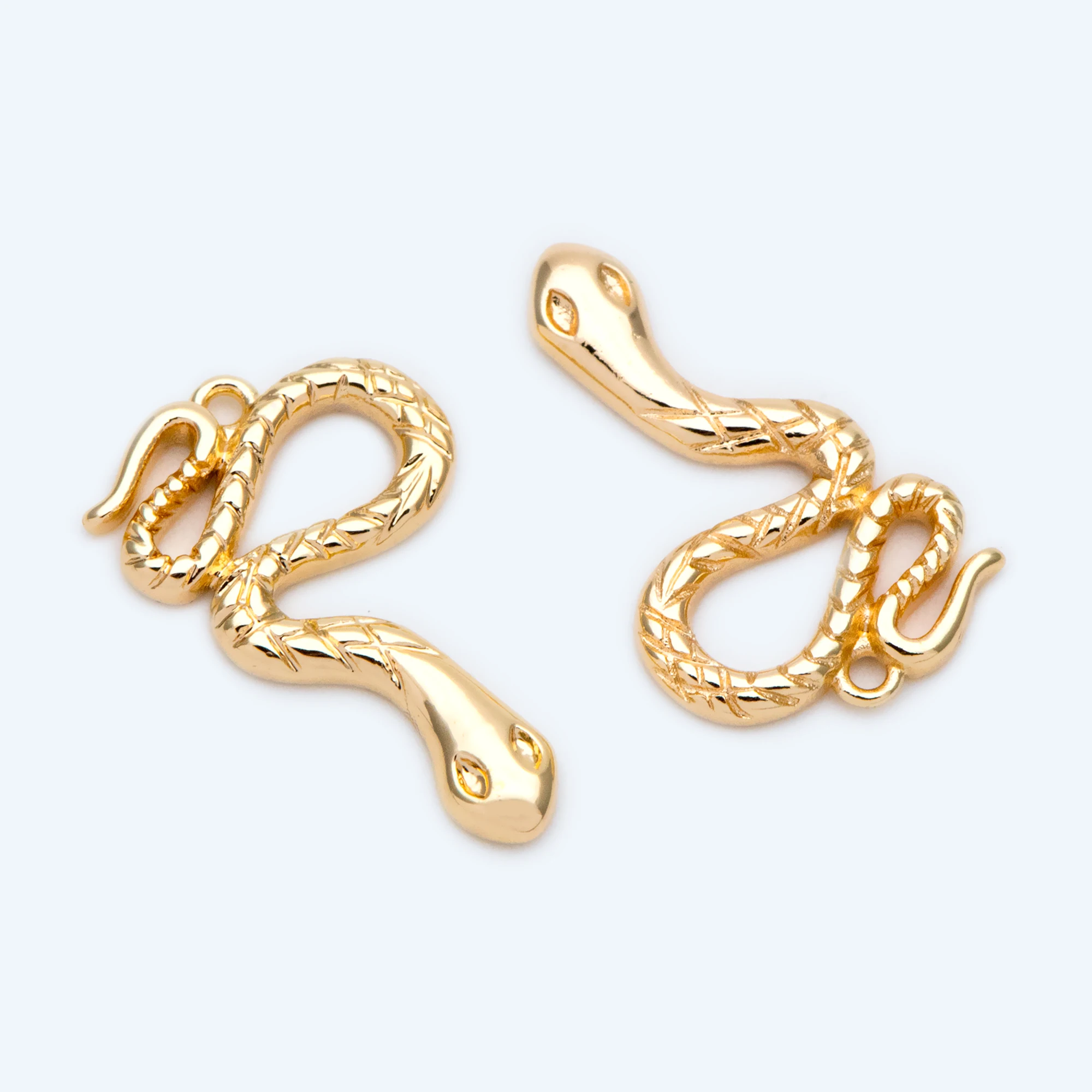 10pcs Gold Snake Charm 21x13mm, Snake Necklace, Snake Jewelry Snake Pendant, 18K Gold Plated Brass (GB-1662)
10pcs Gold Snake Charm 21x13mm, Snake Necklace, Snake Jewelry Snake Pendant, 18K Gold Plated Brass (GB-1662)