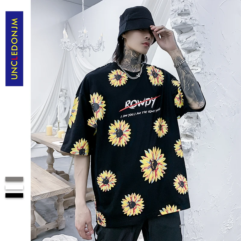 UNCLEDONJM Chrysanthemum Street Fashon T-shirt Men/Women 2020 Summer Crew Neck Men's Tshirt Cotton Hip Hop Tee Shirts BS-944
UNCLEDONJM Chrysanthemum Street Fashon T-shirt Men/Women 2020 Summer Crew Neck Men's Tshirt Cotton Hip Hop Tee Shirts BS-944
