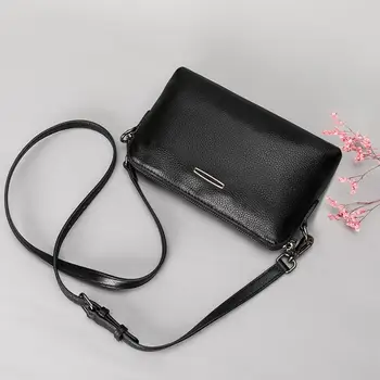 100% Genuine Leather Ladies Shoulder Crossbody Bag Real Soft Leather Handbags Famous Luxury Brand Designer Women Messenger Bags 
100% Genuine Leather Ladies Shoulder Crossbody Bag Real Soft Leather Handbags Famous Luxury Brand Designer Women Messenger Bags