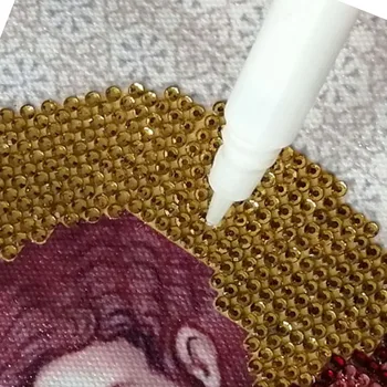 Nouveaute 5D Diamond Painting stick-up diamond glue Embroidery Accessory Tool Fixed Tools for Artwork Craftwork Painting
Nouveaute 5D Diamond Painting stick-up diamond glue Embroidery Accessory Tool Fixed Tools for Artwork Craftwork Painting