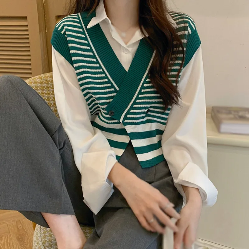 New Sweater Vest Women Sleeveless Striped Retro Irregular Cardigan Female Breathable Knitted Vest
New Sweater Vest Women Sleeveless Striped Retro Irregular Cardigan Female Breathable Knitted Vest