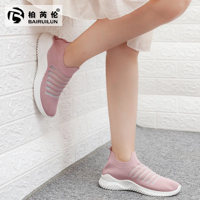 2019 Summer New Style Punched Sheet Surface Fly Weaver Flat Casual Shoes Anti-slip Elasticity Slip-on Stripes White Shoes
2019 Summer New Style Punched Sheet Surface Fly Weaver Flat Casual Shoes Anti-slip Elasticity Slip-on Stripes White Shoes