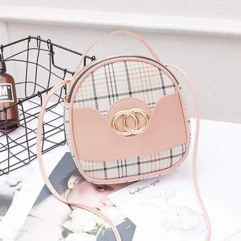 2020 New Creative Contrast Wild Woman Small Backpack Trend Leisure Mobile Phone Bag Sweet Lady Backpack Mini Square Bag
2020 New Creative Contrast Wild Woman Small Backpack Trend Leisure Mobile Phone Bag Sweet Lady Backpack Mini Square Bag