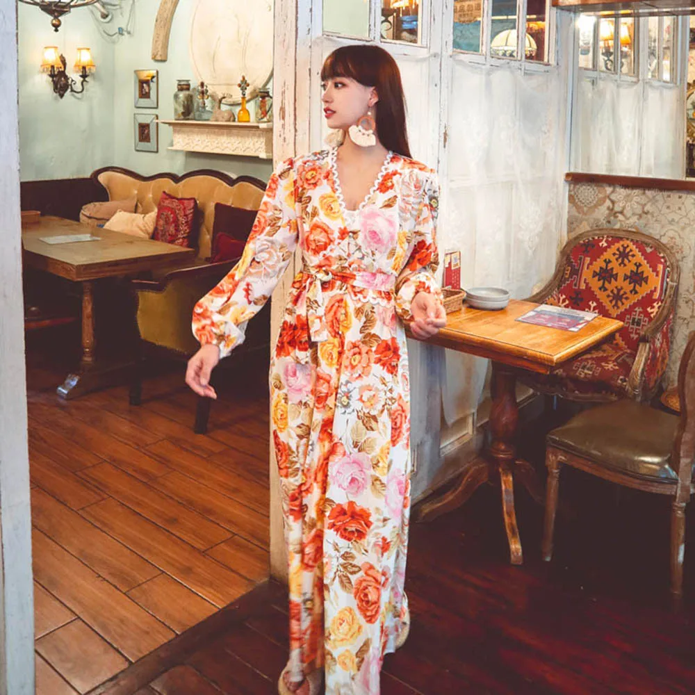 2020 Vacation vintage Retro Princess Dress Christmas Floral Print V Neck With Lace Maxi Dresses Party Holiday Vestido mujer 
2020 Vacation vintage Retro Princess Dress Christmas Floral Print V Neck With Lace Maxi Dresses Party Holiday Vestido mujer