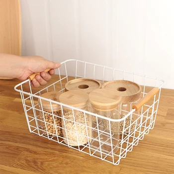 Iron Storage Basket with Interlining Detachable Simple Modern Hollow Living Room Desktop Snack Basket
Iron Storage Basket with Interlining Detachable Simple Modern Hollow Living Room Desktop Snack Basket