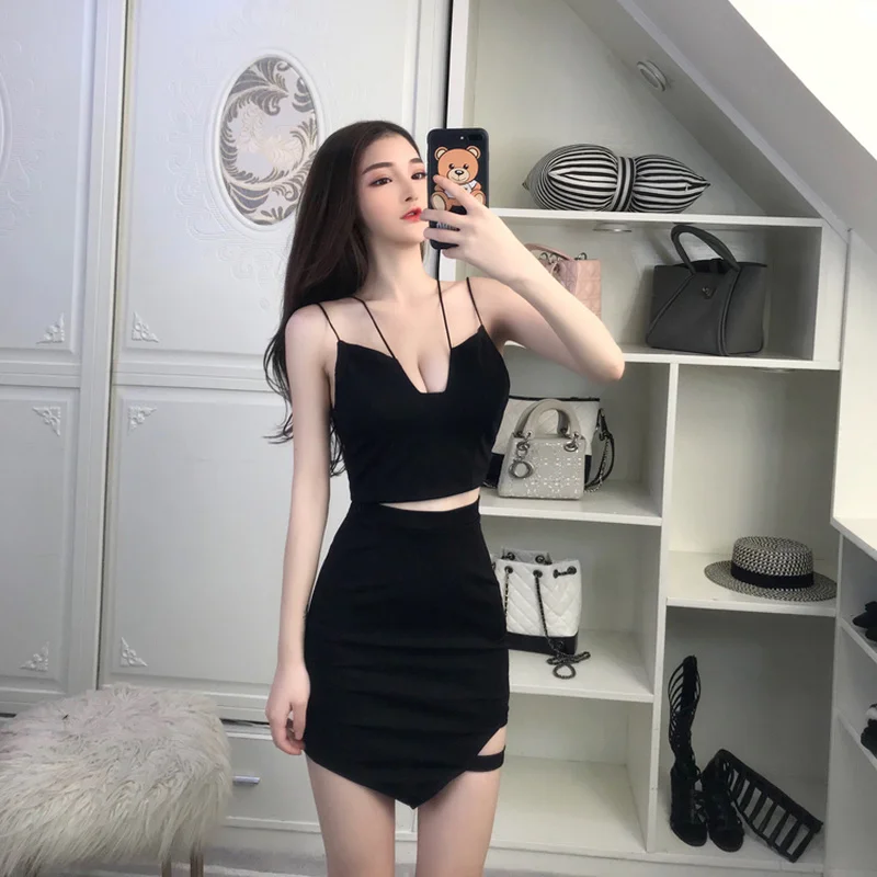 New Fashion Sexy Cross Strap Short Strap + Irregular Bag Hip Skirt Two-piece Suit Top Back Bandage Cross Sexy V Neck Women Suit
New Fashion Sexy Cross Strap Short Strap + Irregular Bag Hip Skirt Two-piece Suit Top Back Bandage Cross Sexy V Neck Women Suit