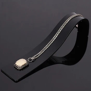 Acrylic Necklace Showing Display Showcase Horizontal Bracelet Pendant Jewelry Packaging Display Stand Holder Organizer
Acrylic Necklace Showing Display Showcase Horizontal Bracelet Pendant Jewelry Packaging Display Stand Holder Organizer