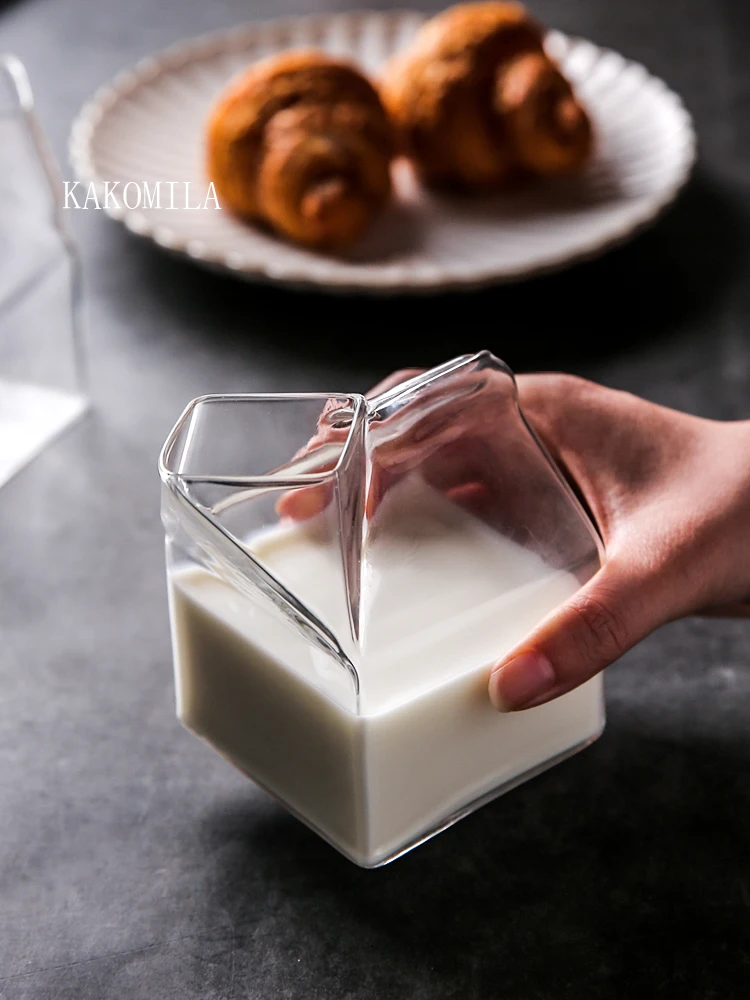 1PCS Creative Water Bottles Simple Transparent Milk Box Shape glass Cups Students Drink Bottle for Juice Coffee Tea Drinkware
1PCS Creative Water Bottles Simple Transparent Milk Box Shape glass Cups Students Drink Bottle for Juice Coffee Tea Drinkware