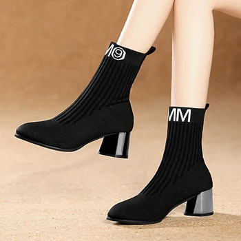 Women's Single Boots Fashion cloth Comfortable square heel non-slip wear-resistant simple wild trendy texture women shoes U23-92
Women's Single Boots Fashion cloth Comfortable square heel non-slip wear-resistant simple wild trendy texture women shoes U23-92