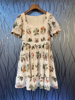 2020 Spring and Summer New Women's Square Collar Back Zipper Decorations Printed Pattern Color Matching Short-Sleeve Dress 622
2020 Spring and Summer New Women's Square Collar Back Zipper Decorations Printed Pattern Color Matching Short-Sleeve Dress 622
