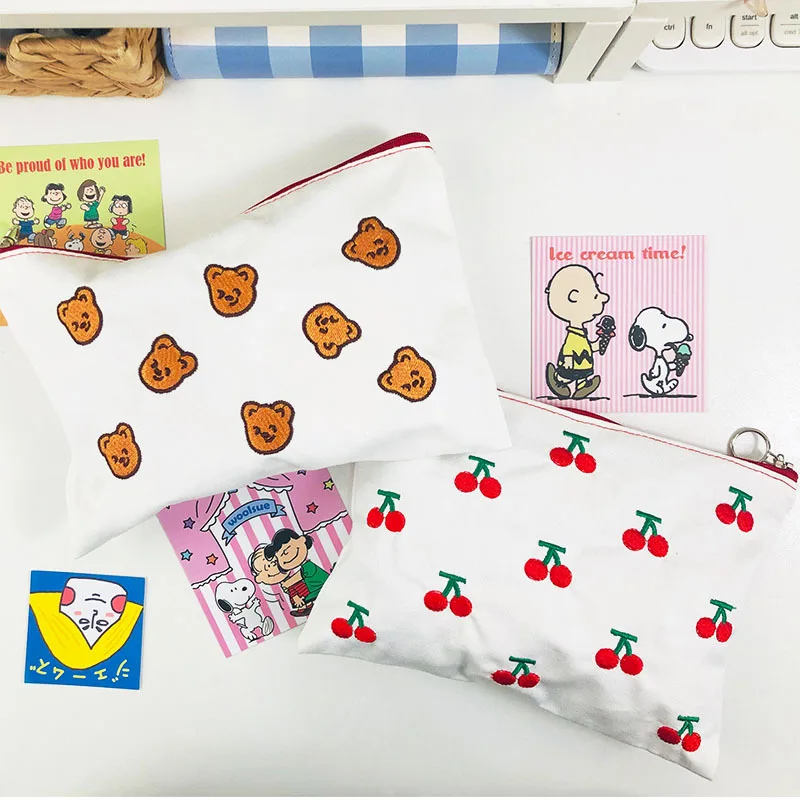 Cherry Bear Embroidery Pencil Bag Canvas Large Capacity Simple Style Small Handbag Cosmetic Money Storage Bag Cute Stationery
Cherry Bear Embroidery Pencil Bag Canvas Large Capacity Simple Style Small Handbag Cosmetic Money Storage Bag Cute Stationery