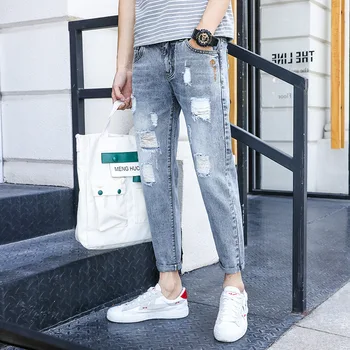 Jeans men's summer hole thin section Korean version of the slim nine-point pants tide brand young students beggar feet pants
Jeans men's summer hole thin section Korean version of the slim nine-point pants tide brand young students beggar feet pants