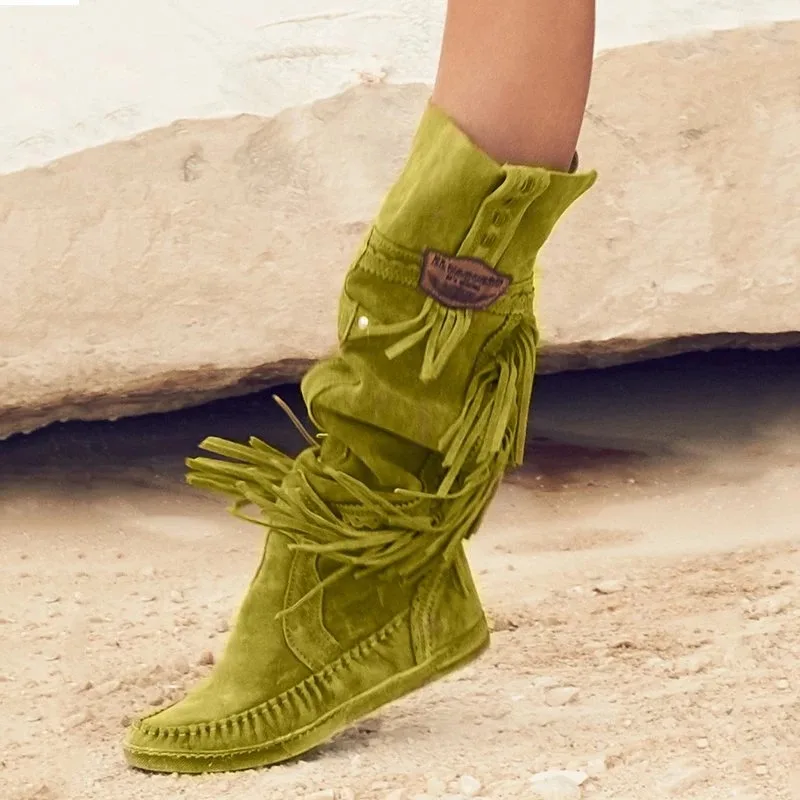 Женские замшевые ботинки с бахромой на массивном каблуке кисточками