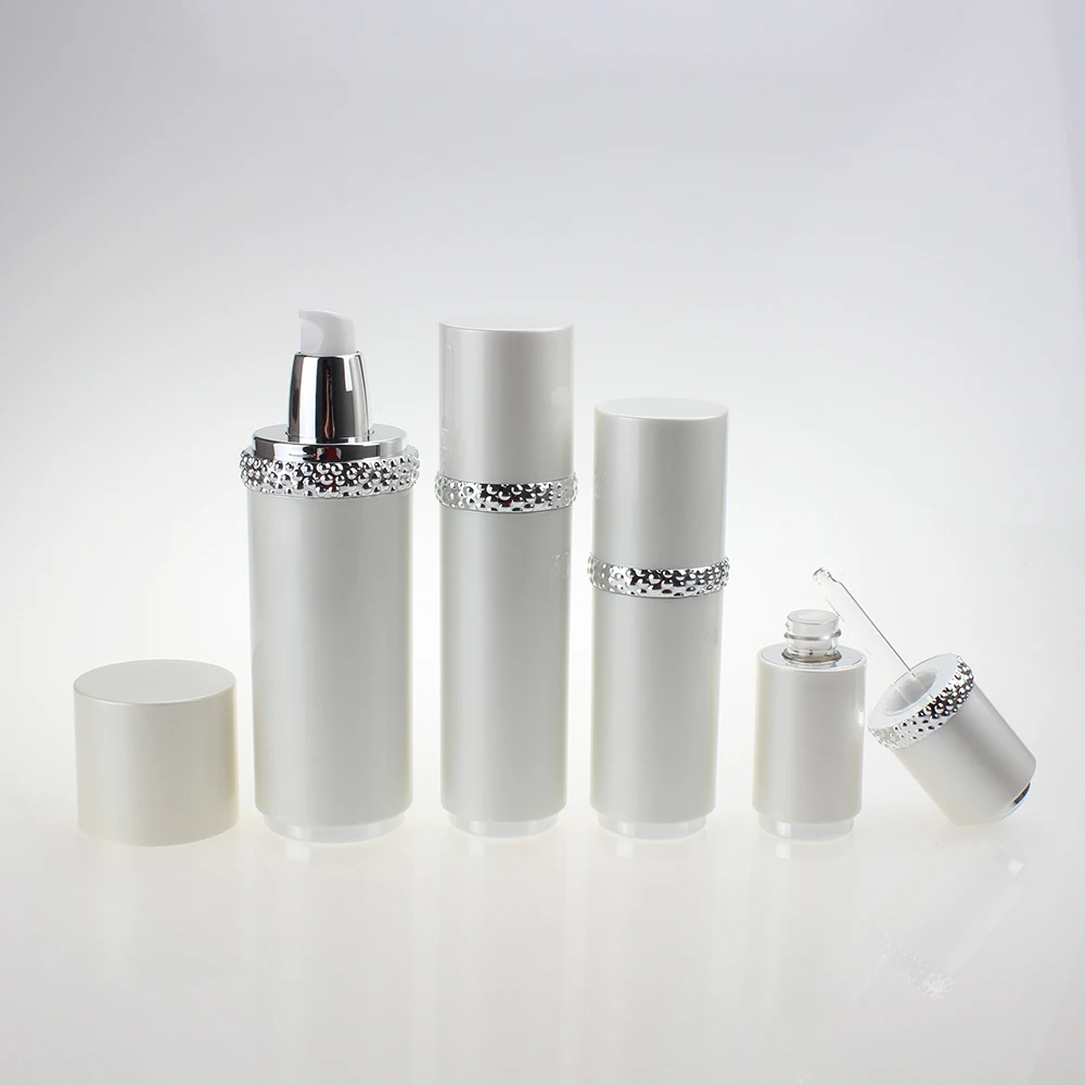 White Empty Oval Lotion Plastic Bottle,100ml with Silver Collar
White Empty Oval Lotion Plastic Bottle,100ml with Silver Collar