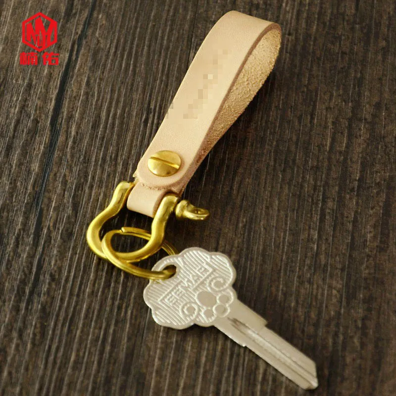 Mini Portable Vegetable Tanned Real Leather Brass Car Buckle EDC Tool Car Keychain Accessories
Mini Portable Vegetable Tanned Real Leather Brass Car Buckle EDC Tool Car Keychain Accessories