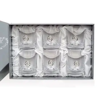 Case with 6 glasses of whiskey with spiral detail in silver
Case with 6 glasses of whiskey with spiral detail in silver