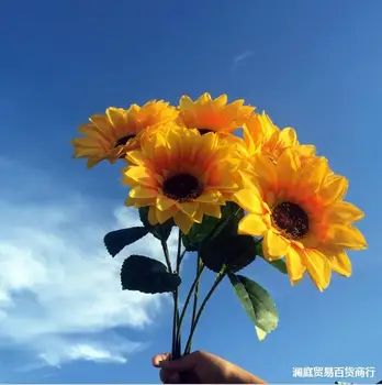 Sunflower Artificial Flower Small Fresh Holding Flowers Photography Camera Props Flower Home Decoration Decoration Accessories 
Sunflower Artificial Flower Small Fresh Holding Flowers Photography Camera Props Flower Home Decoration Decoration Accessories