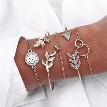 5 Pcs/Set Gold Crystal Arrow Circle Charm Bracelets Set for Women New Bohemian Vintage Bracelet Female Fashion Jewelry
5 Pcs/Set Gold Crystal Arrow Circle Charm Bracelets Set for Women New Bohemian Vintage Bracelet Female Fashion Jewelry