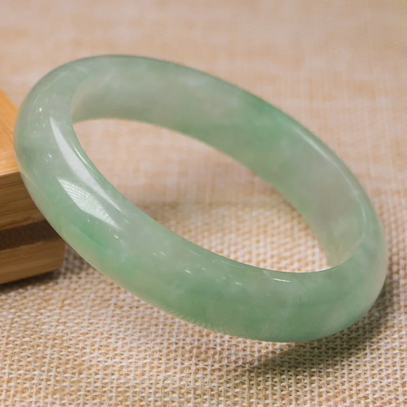 Hot Selling Light Green Bangle Charm Jewellery Women's Hand-Carved Bracelet for Women Men Fashion Accessories 56-64mm
Hot Selling Light Green Bangle Charm Jewellery Women's Hand-Carved Bracelet for Women Men Fashion Accessories 56-64mm