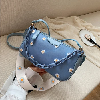 Luxury Desinger Small Crossbody Bag for Women Wise Strap Ladies Shoulder Messenger Bag 2020 Female Travel Thick Chain Handbag 
Luxury Desinger Small Crossbody Bag for Women Wise Strap Ladies Shoulder Messenger Bag 2020 Female Travel Thick Chain Handbag