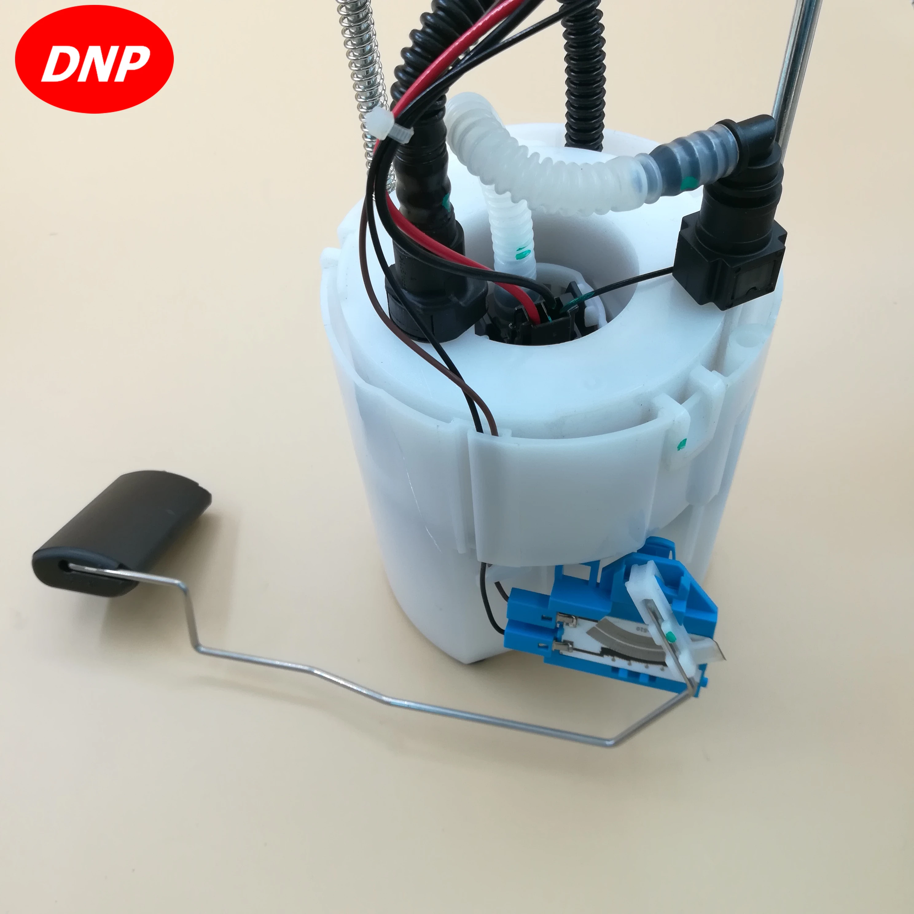 DNP Fuel pump Module assembly fit for Kia/ Hyundai SANTA Fe III (DM) 2.4 SORENTO II 31110-2P000 
DNP Fuel pump Module assembly fit for Kia/ Hyundai SANTA Fe III (DM) 2.4 SORENTO II 31110-2P000