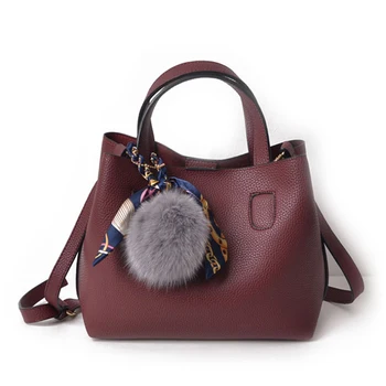 New Fashion PU Leather Women Handbags 2 Pcs Ladies Zipper Shoulder Crossbody Bags Simple Female Daily Casual Tote with Hairball
New Fashion PU Leather Women Handbags 2 Pcs Ladies Zipper Shoulder Crossbody Bags Simple Female Daily Casual Tote with Hairball