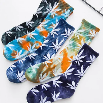 Fashion Tie-dyed Maple Leaf Socks Long Weed Socks Men Skateboard Hiphop Socks Autumn Winter Retro Personality Casual Socks
Fashion Tie-dyed Maple Leaf Socks Long Weed Socks Men Skateboard Hiphop Socks Autumn Winter Retro Personality Casual Socks