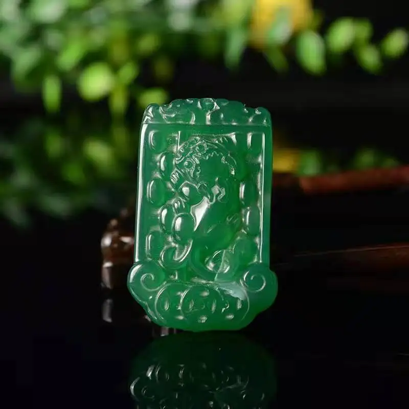 Natural Green Chalcedony Hand-carved Golden Toad Pendant Fashion Boutique Jewelry Men and Women Green Agate Necklace Gift
Natural Green Chalcedony Hand-carved Golden Toad Pendant Fashion Boutique Jewelry Men and Women Green Agate Necklace Gift