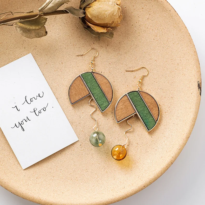 2020 Fashion Exaggerated Geometric Wood Color Matching Long Dangle Drop Earrings for Women Wave Glass Ball Wood Party Jewelry
2020 Fashion Exaggerated Geometric Wood Color Matching Long Dangle Drop Earrings for Women Wave Glass Ball Wood Party Jewelry