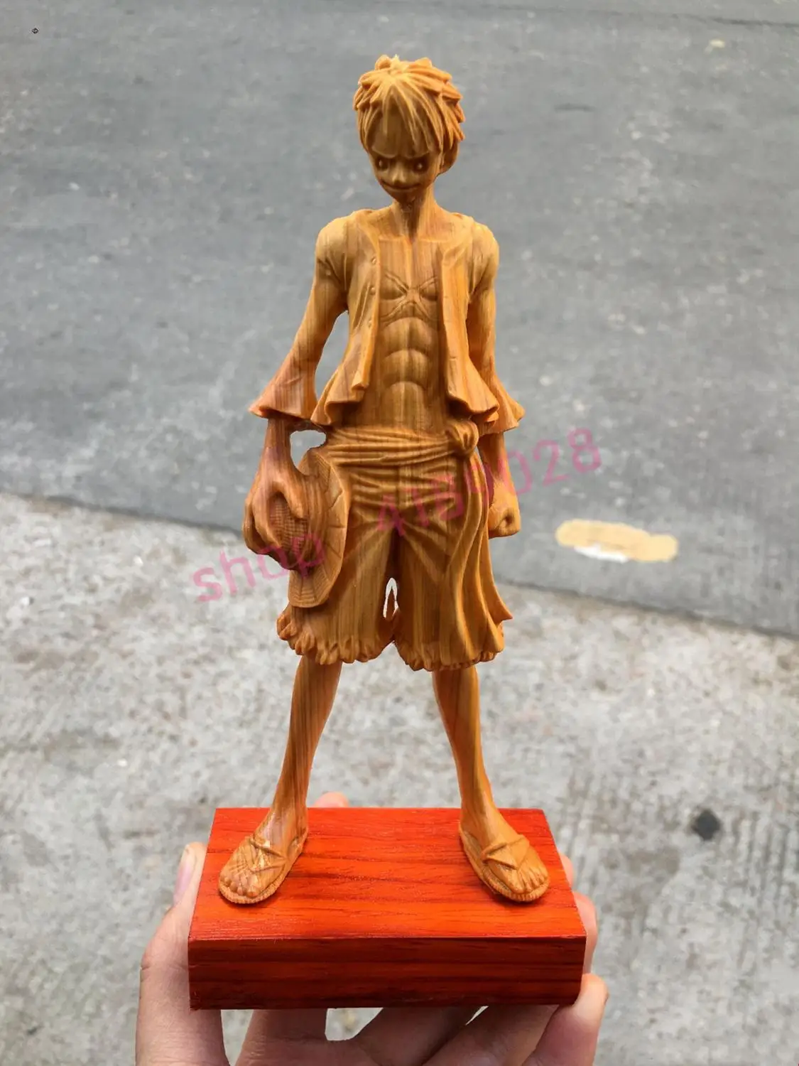Natural cliff cypress, pure handwork carving, Solid wood Pirate King model ornament, exquisite crafts, decorations
Natural cliff cypress, pure handwork carving, Solid wood Pirate King model ornament, exquisite crafts, decorations